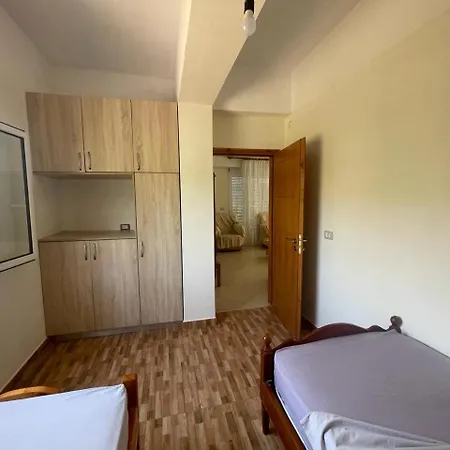 Apartment Sea View Qeparo