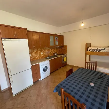 Sea View Apartment *